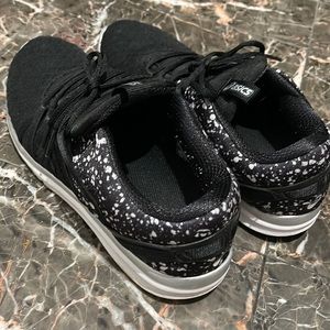 ✨ASICS GEL-FIT YUI SIZE 8.5 WOMENS ✨